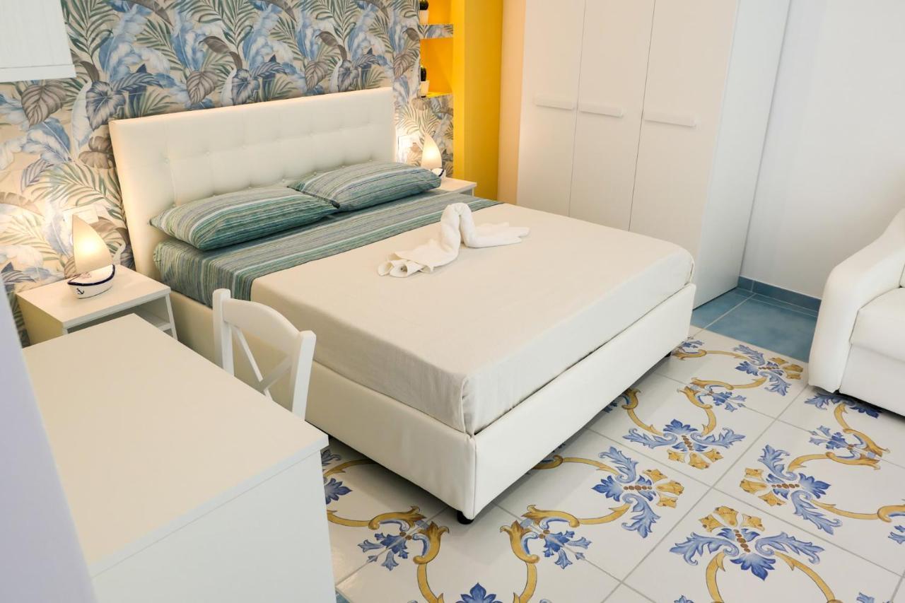 Cristianzerotre Suite Naples Exterior photo
